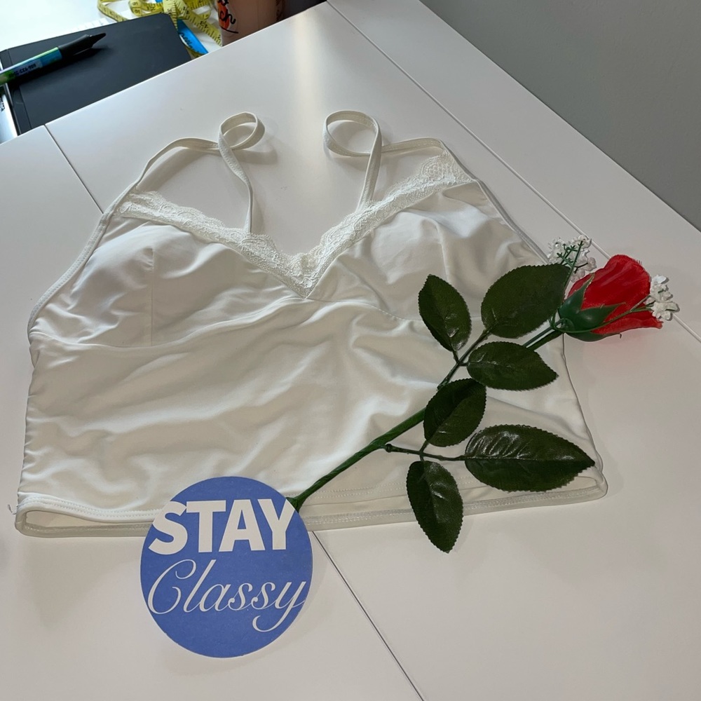 EUC/SHEIN Crop Top/Size Medium